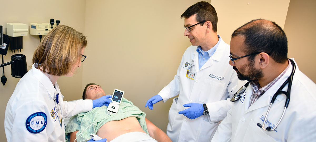 Dr. Amy Blatt demonstrates POCUS in the classroom