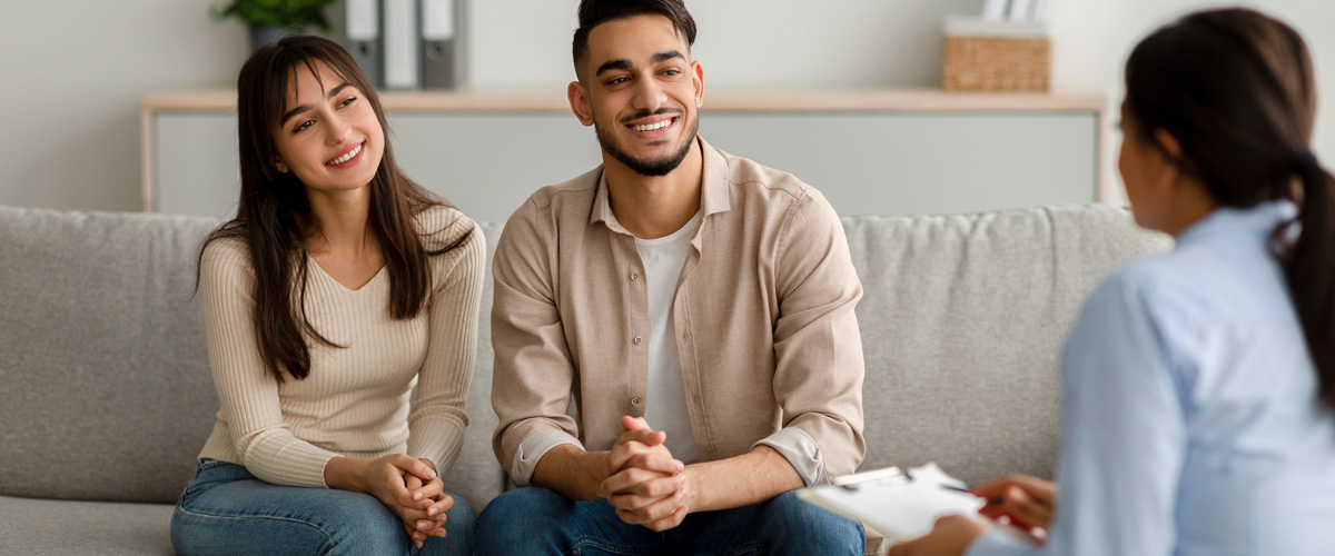 therapist talking with couple